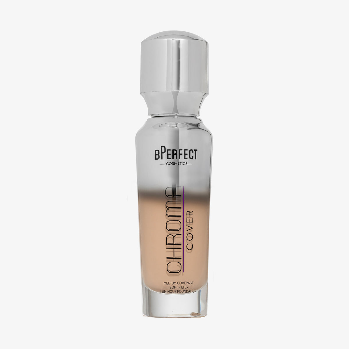 Eine halb transparente halb silberne Flasche Chroma Cover Foundation Luminous in der Farbe N2 vor weißem Hintergrund.