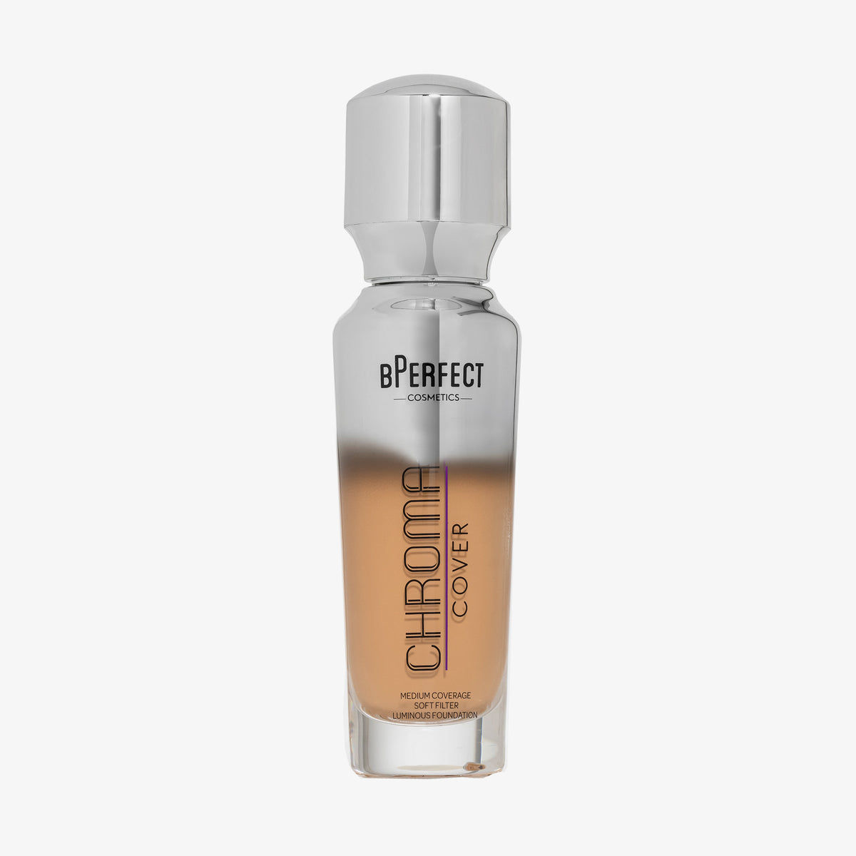 Eine halb transparente halb silberne Flasche Chroma Cover Foundation Luminous in der Farbe N6 vor weißem Hintergrund.