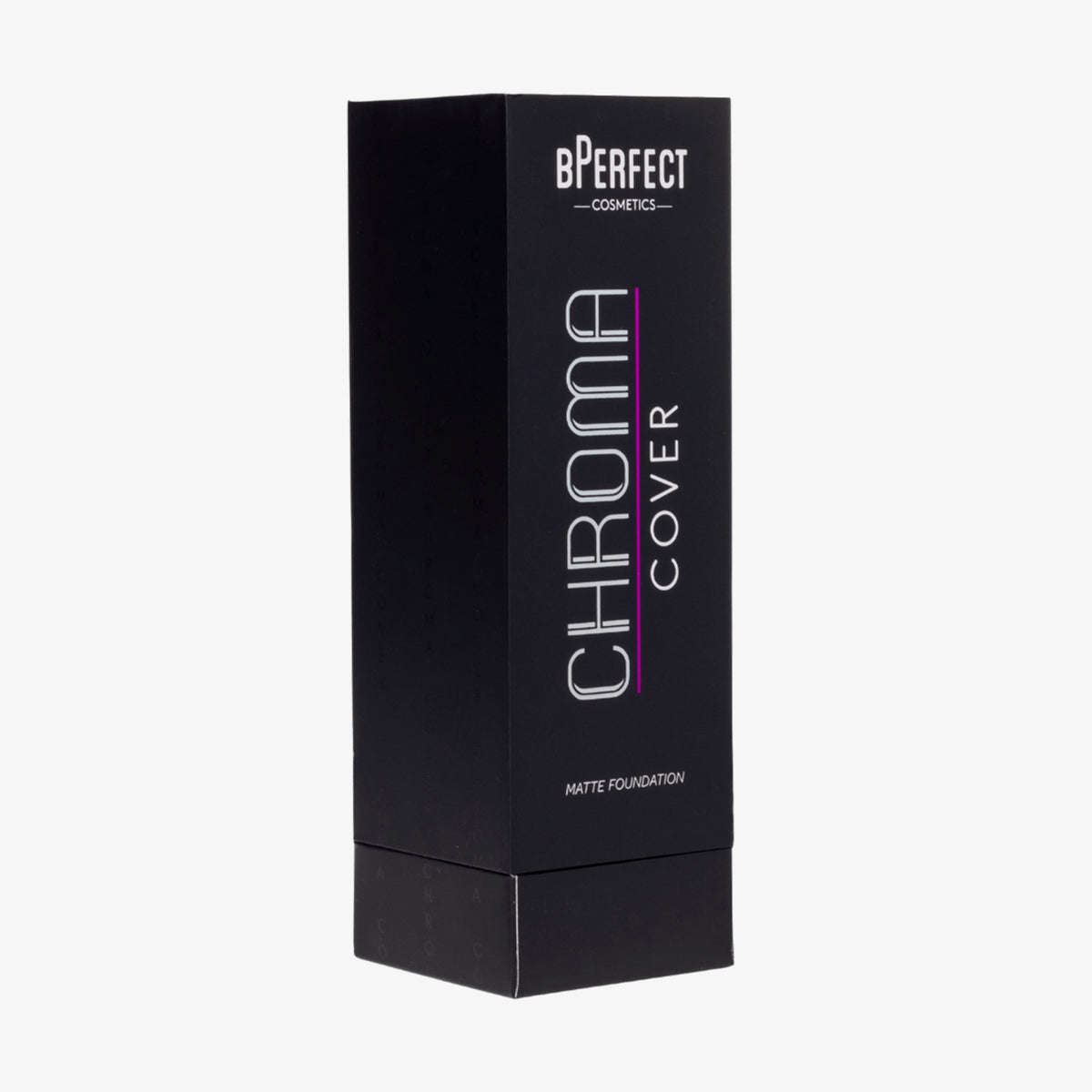 Schwarze Umverpackung der BPerfect Cosmetics Chroma Cover Foundation Matte auf weißem Hintergrund.