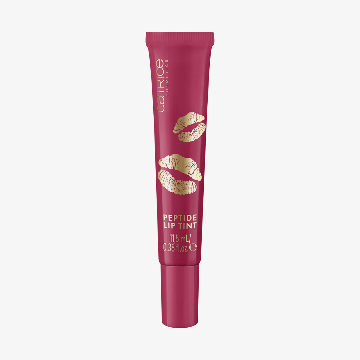 Beerenrote Tube KISS & GLOW Peptide Lip Tint C03  mit goldenen Lippenaufdruck vor weißem Hintergrund.