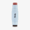 Hellblauer Blush Stick - 2-in-1 Creme
Rouge mit Pinsel in der Farbe Plum mit pflaumenfarbenem Rouge an einem und kleinem Pinsel am anderen Ende.