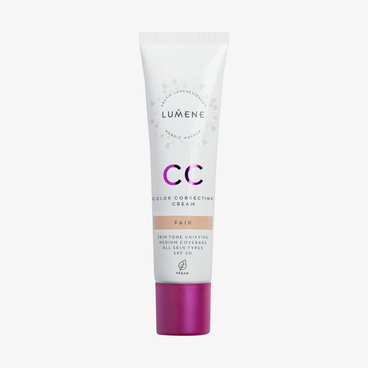 Weiße Tube Lumene CC Color Correcting Cream SPF20 in der Farbe Fair mit violetter Kappe.