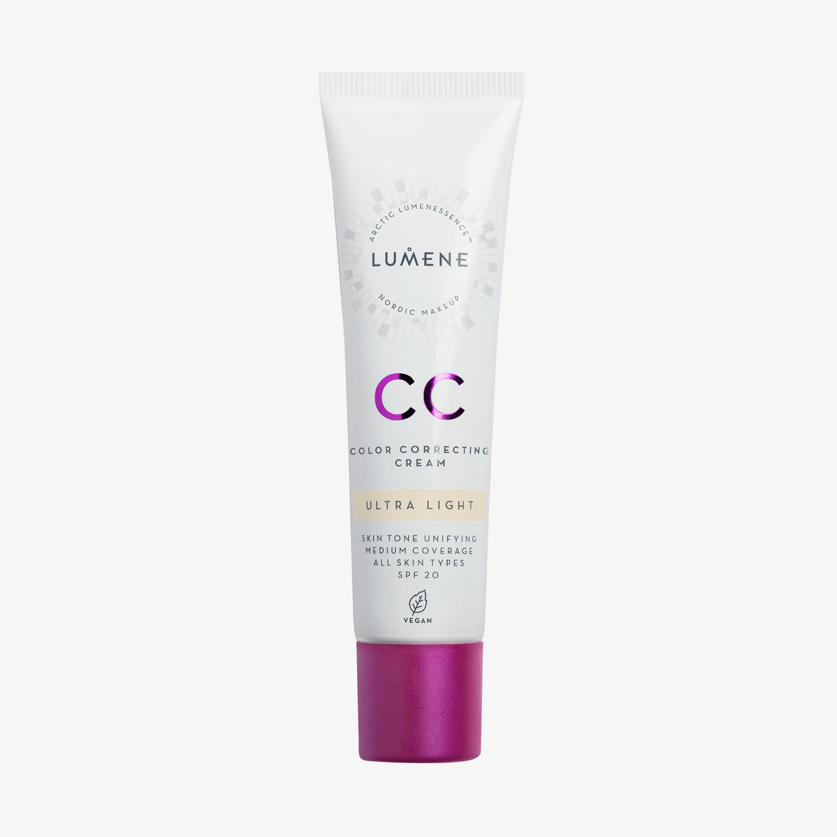 Weiße Tube Lumene CC Color Correcting Cream SPF20 in der Farbe Ultra Light mit violetter Kappe.