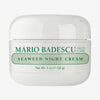 Weißer Tiegel der Mario Badescu Seaweed Night Cream mit grünem Etikett auf weißem Hintergrund.