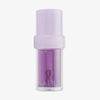Lila Lip Candy Oil in Grape von NABLA in transparenter Verpackung mit fliederfarbenem Deckel und glänzender, pflegender Textur.