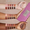 Drei Unterarme in unterschiedlichen Hauttönen zeigen Farbmuster der Groundwork Palette – Blooming Romance.