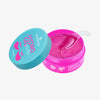 Geöffneter pinker Tiegel Essence HYDRO GEL Eye Patches 30 Pairs mit blauem Deckel, transparentem Applikator und pinken Gel-Augenpads.