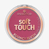 Essence soft TOUCH BOUNCY BLUSH in einem rosa Farbton, in einem runden Behälter mit weißer und goldener Schrift auf dem Deckel.