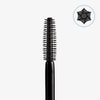 Vicious Mascara Waterproof verfügt über eine schwarze Bürste mit gleichmäßig verteilten Borsten und einer sternförmigen Spitze, die vor einem weißen Hintergrund abgebildet ist.