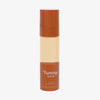 Eine halbtransparente und bronzene Flasche Yummy Skin Serum Foundation 5G mit warm-beigem Inhalt.
