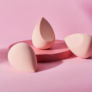 MAKEUP AND BAKING SPONGE