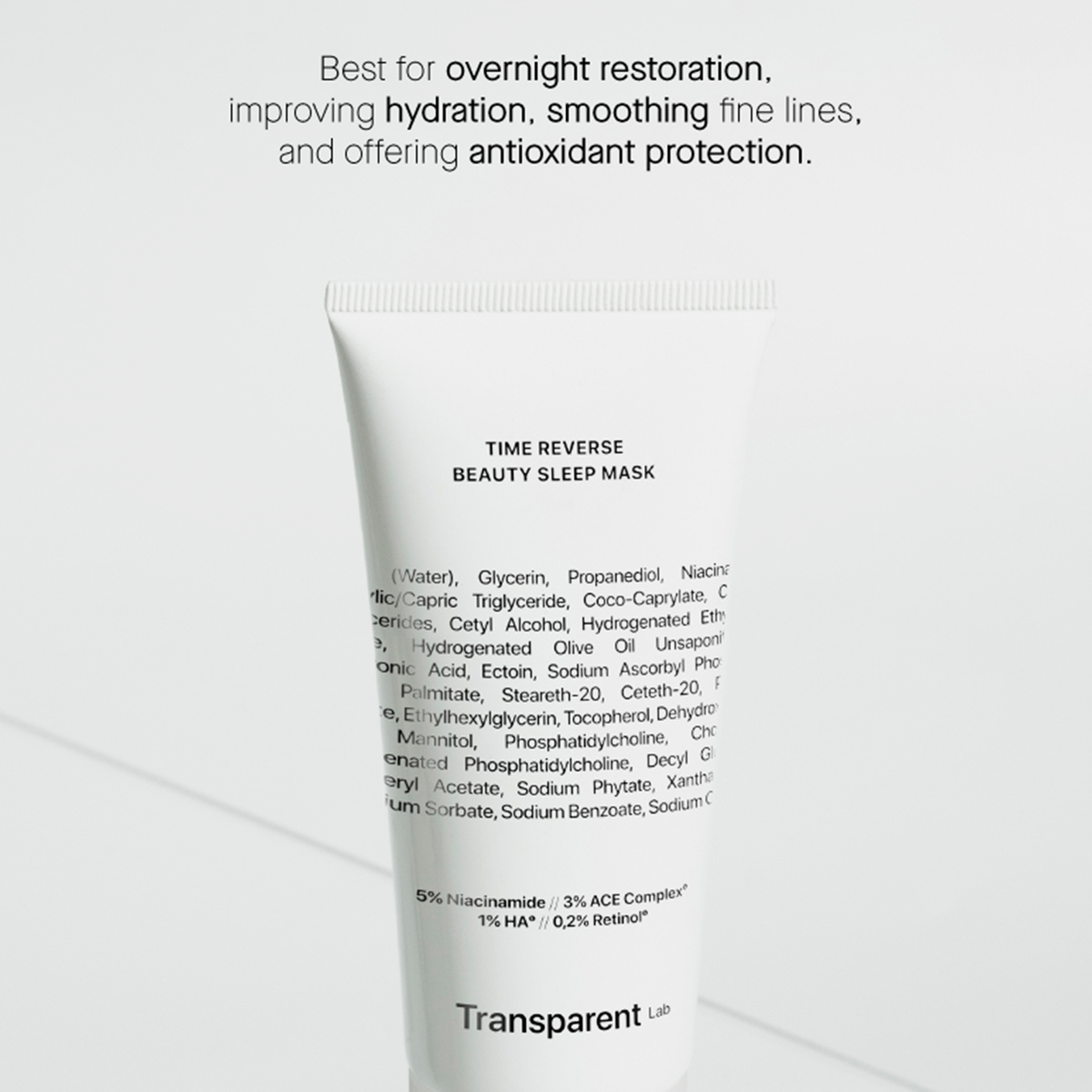 Die Time Reverse Beauty Sleep Mask, abgebildet auf weißem Hintergrund, hebt Vorteile wie Feuchtigkeitsversorgung und antioxidativen Schutz hervor.