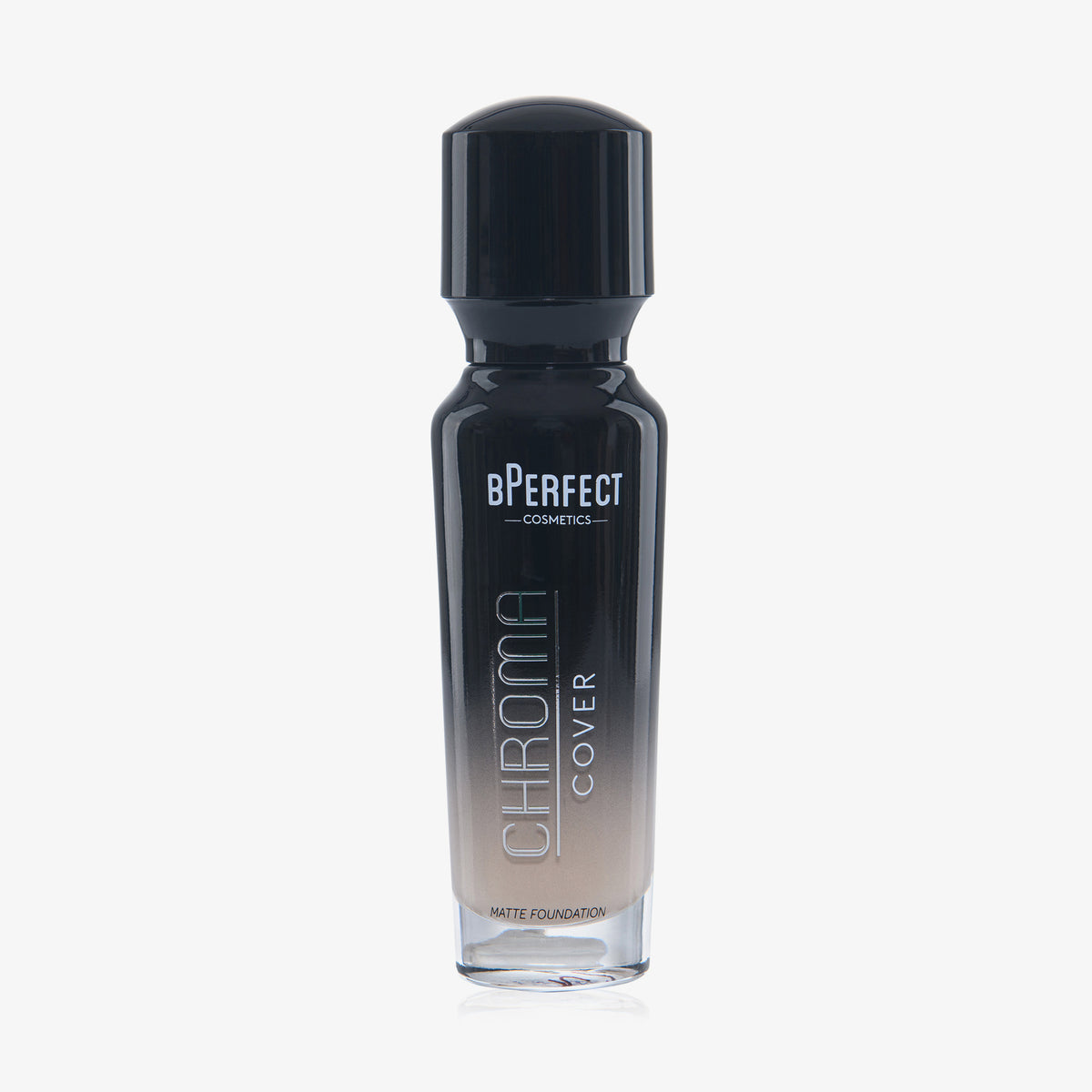 Eine halb transparente halb schwarze Flasche Chroma Cover Foundation Matte in der Farbe N2 vor weißem Hintergrund.