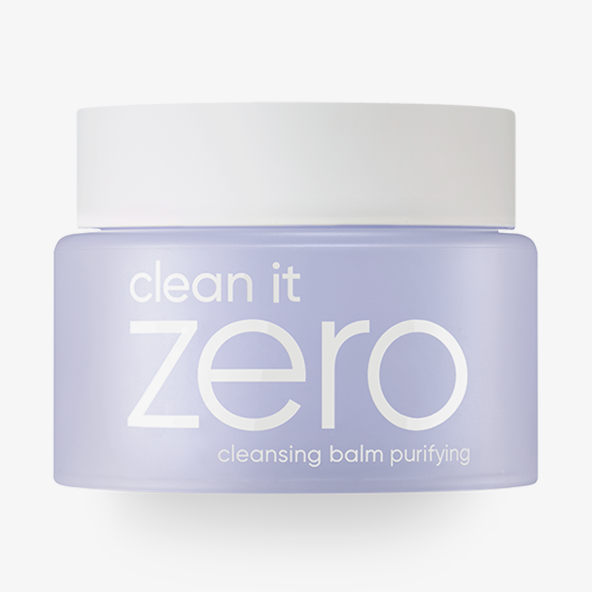 Hellblauer Tiegel Clean It Zero Cleansing Balm Purifying mit weißem Deckel vor weißem Hintergrund