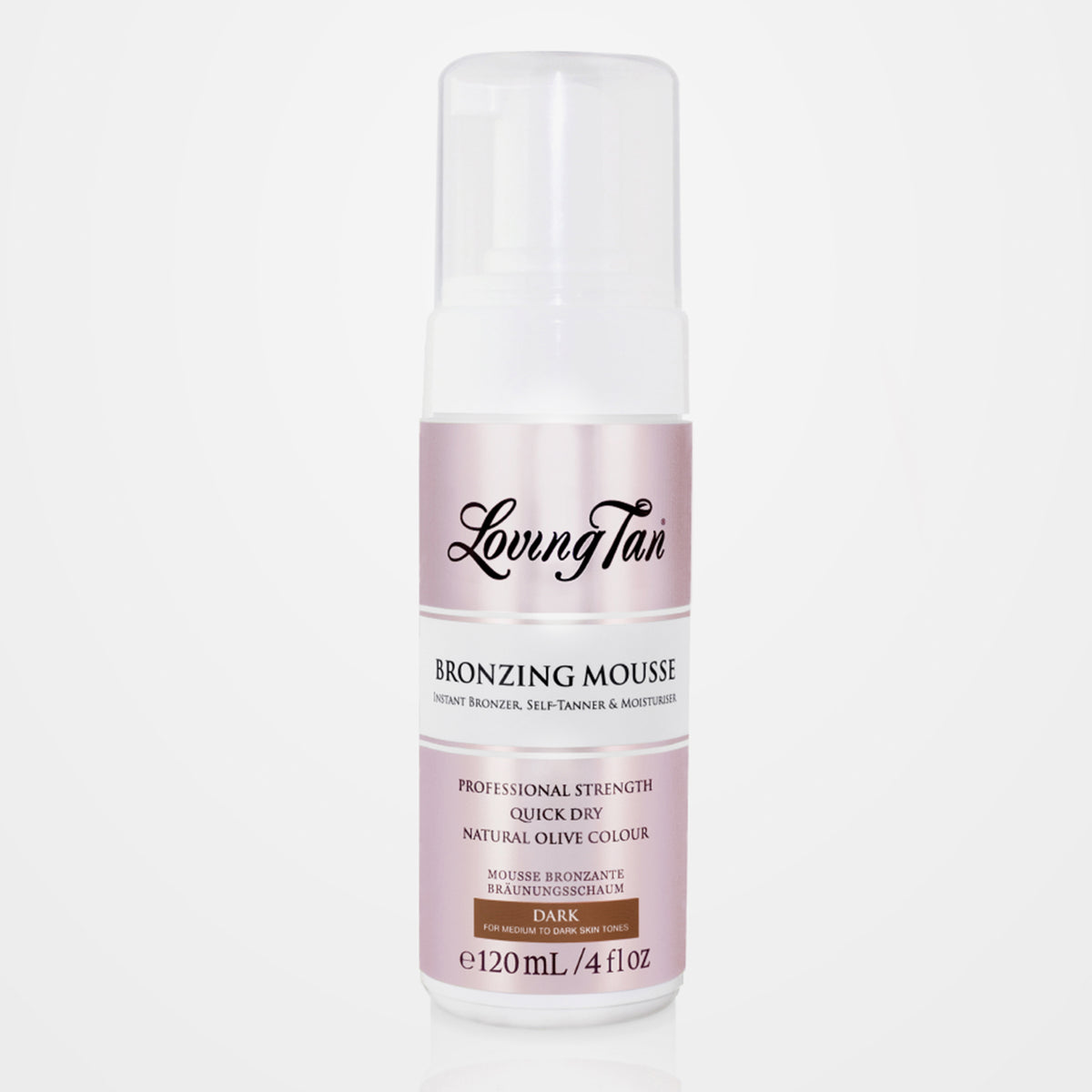 Eine 120-ml-Flasche Selbstbräuner Loving Tan Bronzing Mousse in Dark mit weißem Pumpdeckel.