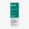 Eine 100-ml-Box mit Niacinamide Daily Toner mit Produktdetails und Anwendungsvorteilen auf der Vorderseite.