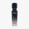 Eine halb transparente halb schwarze Flasche Chroma Cover Foundation Matte in der Farbe C5 vor weißem Hintergrund.
