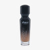Eine halb transparente halb schwarze Flasche Chroma Cover Foundation Matte in der Farbe C9 vor weißem Hintergrund.