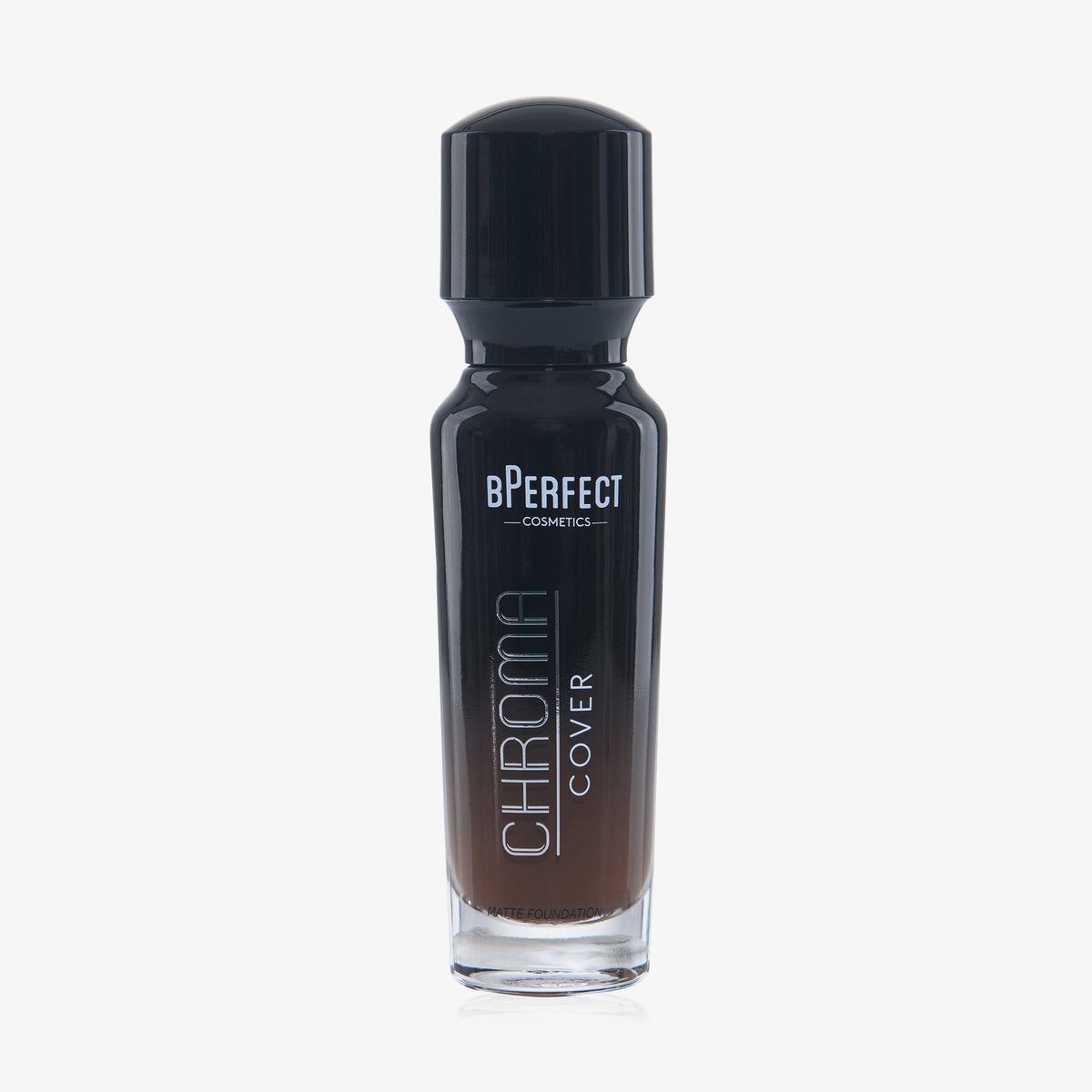 Eine halb transparente halb schwarze Flasche Chroma Cover Foundation Matte in der Farbe N10 vor weißem Hintergrund.