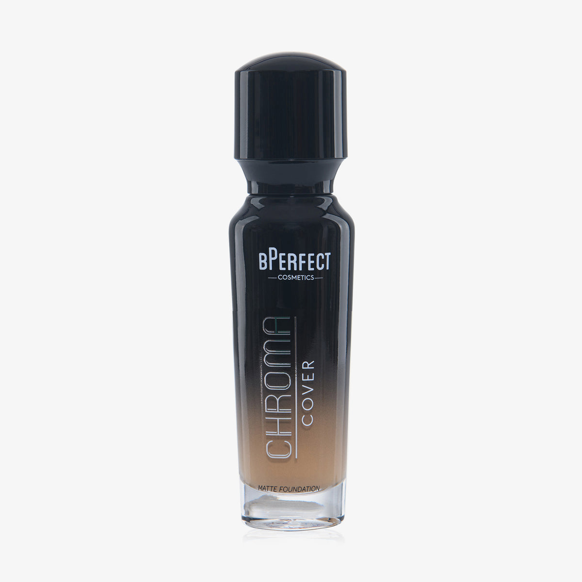 Eine halb transparente halb schwarze Flasche Chroma Cover Foundation Matte in der Farbe W9 vor weißem Hintergrund.