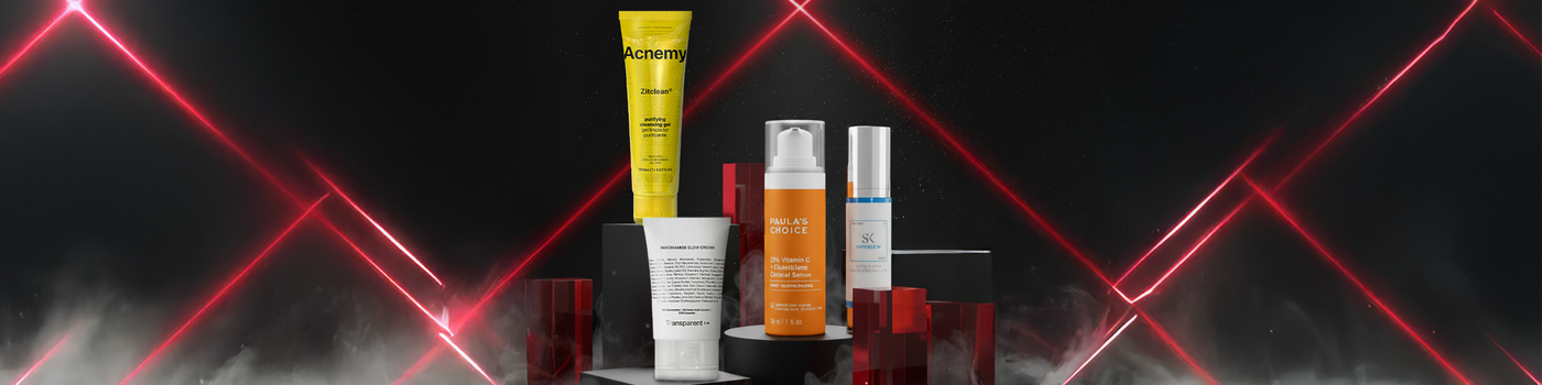 Vier Hautpflegeprodukte werden auf dunklen Podesten mit rotem Laserlicht und Rauch im Hintergrund präsentiert.
