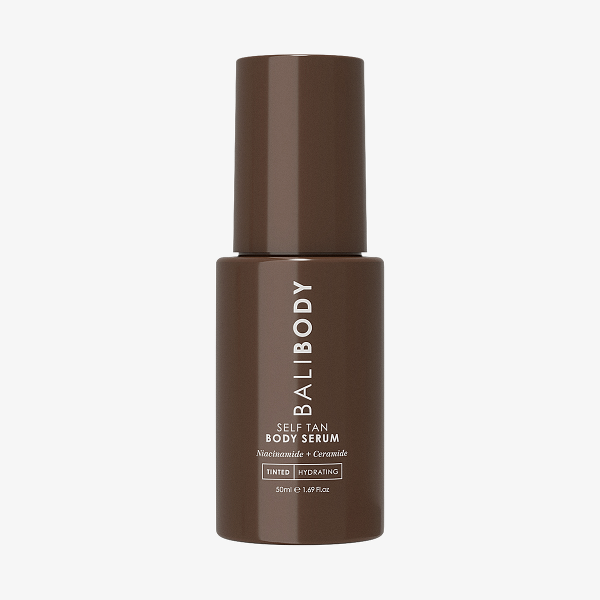Bali Body Self Tan Body Serum 50 ml in einer braunen Flasche mit weißem Etikett, abgebildet vor einem schlichten weißen Hintergrund.