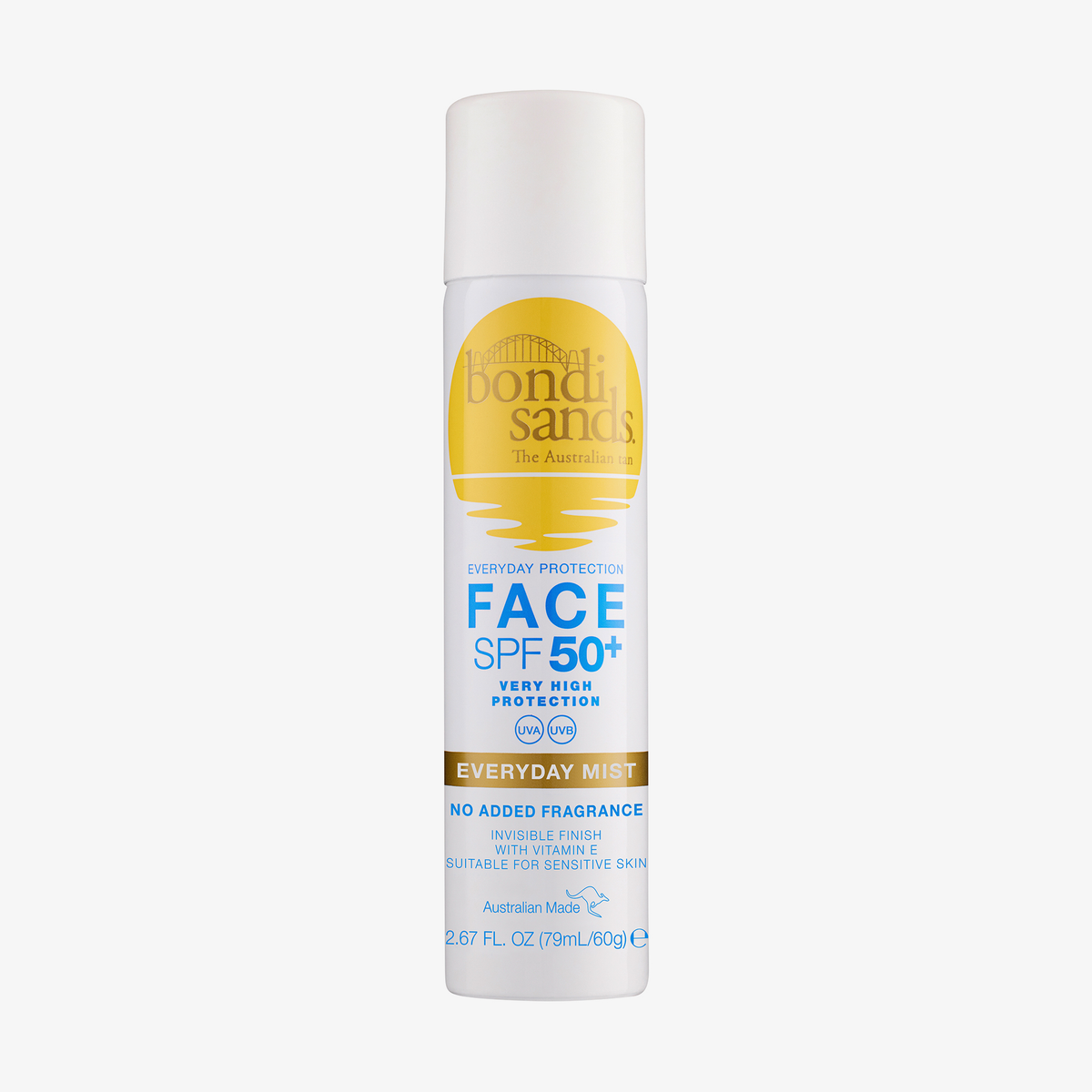 Das SPF 50+ Everyday Face Mist von Bondi Sands ist in einer weiß-gelben Sprühdose mit 79 ml Fassungsvermögen.