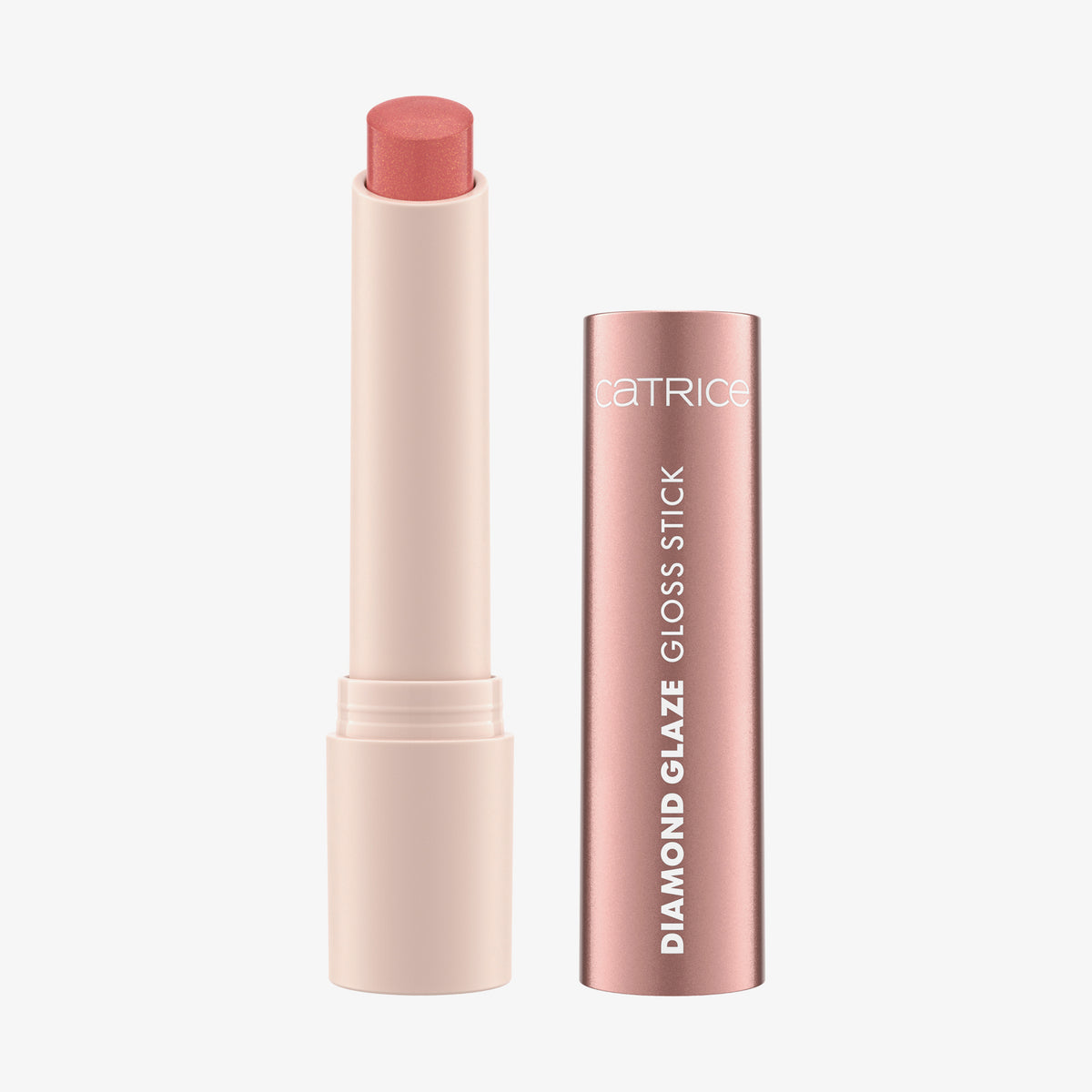 Ein rosafarbener Catrice Cosmetics Diamond Glaze Gloss Stick und die dazugehörige Kappe sind nebeneinander auf einem weißen Hintergrund abgebildet.