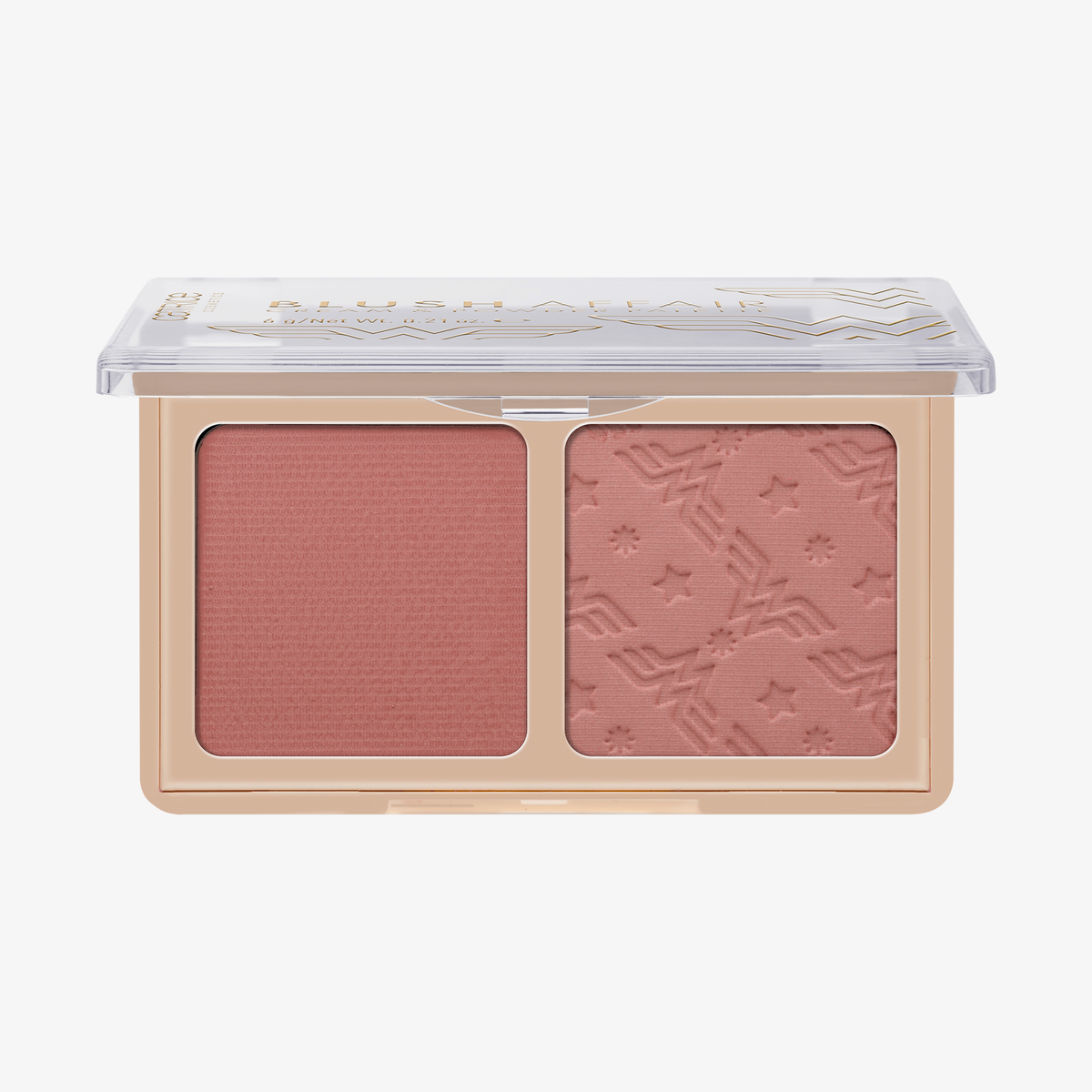 Die Wonder Woman Blush Palette enthält zwei Rougetöne - der rechte mit Prägung: alles in einem goldenen Etui mit transparentem Deckel.