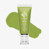 Grüne Tube von Danessa Myricks Beauty Colorfix Mattes in Matcha mit einem passenden grünen Abstrich im Hintergrund.