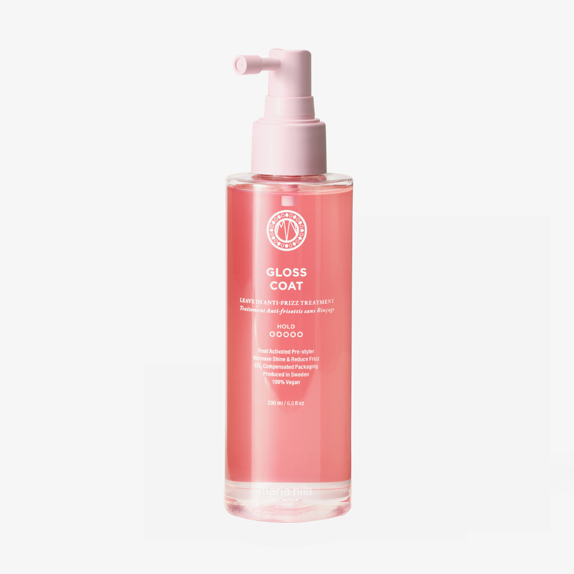 Eine transparente Flasche der rosafarbenen maria nila Gloss Coat Anti-Frizz-Haarkur mit einem rosa Pumpspender auf weißem Hintergrund.