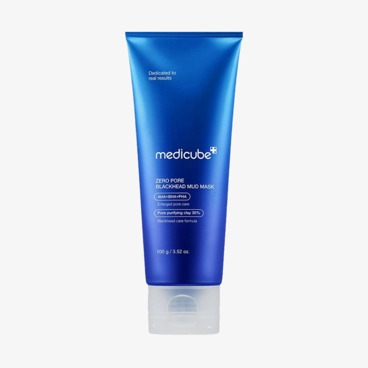 Eine blaue Tube der „Medicube Zero Pore Blackhead Mud Mask“ mit weißer Beschriftung steht aufrecht auf einem weißen Hintergrund.