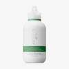 Weiße 250-ml-Flasche des Philip Kingsley „Flaky/Itchy Scalp Hydrating Curl Anti-Dandruff Shampoo“ mit grünen Akzenten und einem durchsichtigen Verschluss.