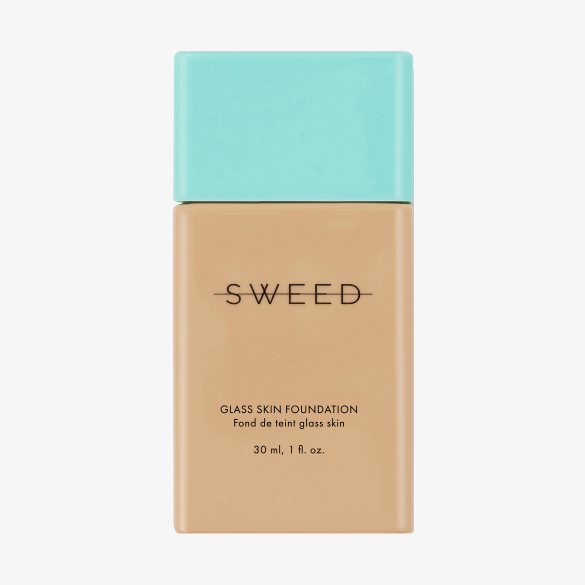 Eine 30-ml-Flasche „SWEED Glass Skin Foundation“ mit beigem Flaschenkörper und hellblauem Verschluss.