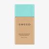 SWEED Glass Skin Foundation, 30 ml (1 fl. oz.), beigefarbene Flasche mit türkisfarbenem Verschluss.