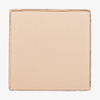 LH Cosmetics The single, eine quadratische Puderdose in hellem Pfirsichbeige mit einer subtilen gewebten Textur.