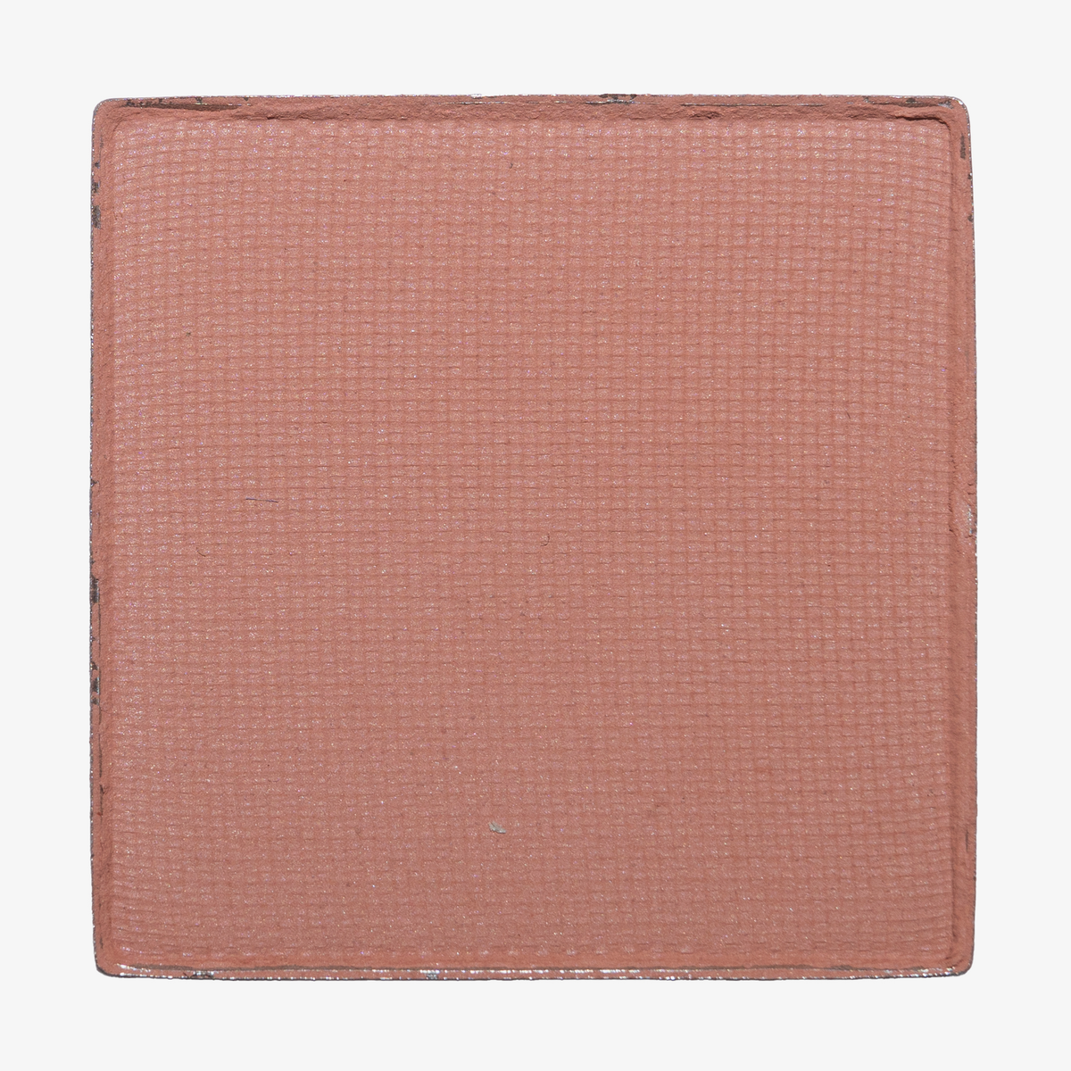 LH Cosmetics The Single ist ein quadratisches Pfännchen mit mattem, gedecktem rosa Puderrouge und einer strukturierten Oberfläche.