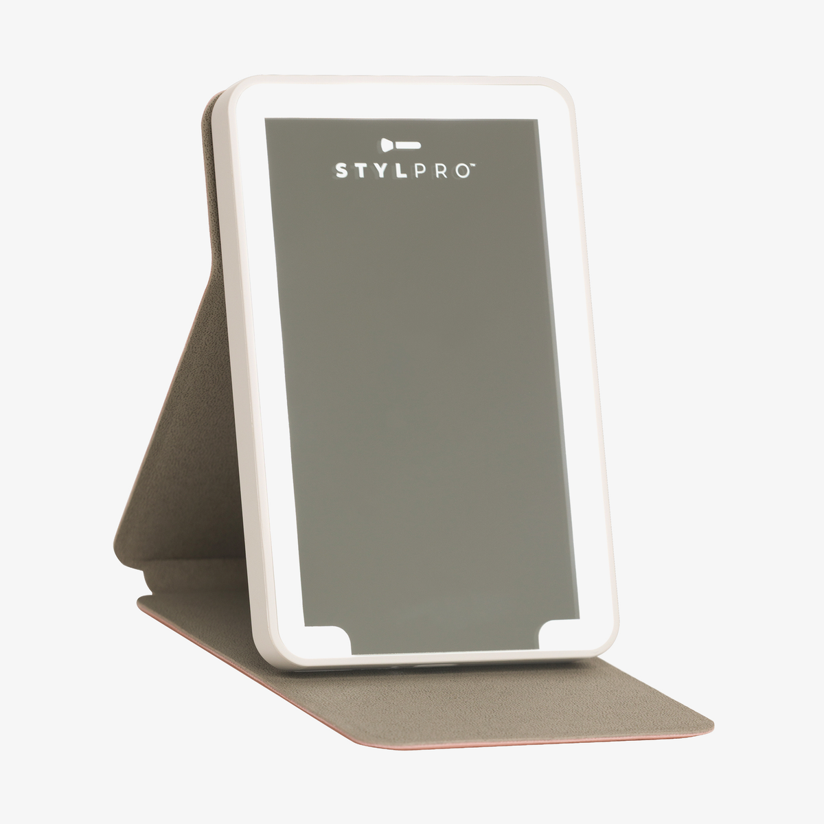 Der STYLPRO „Handy Little Travel Companion“ ist ein rechteckiger LED-Schminkspiegel in einem klappbaren Ständeretui.