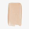 Ein gleichmäßiger, beiger Strich der SWEED Glass Skin Foundation auf weißem Hintergrund.