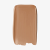Ein rechteckiges Farbmuster der SWEED Glass Skin Foundation in der Farbe „Medium Beige“ auf weißem Hintergrund.