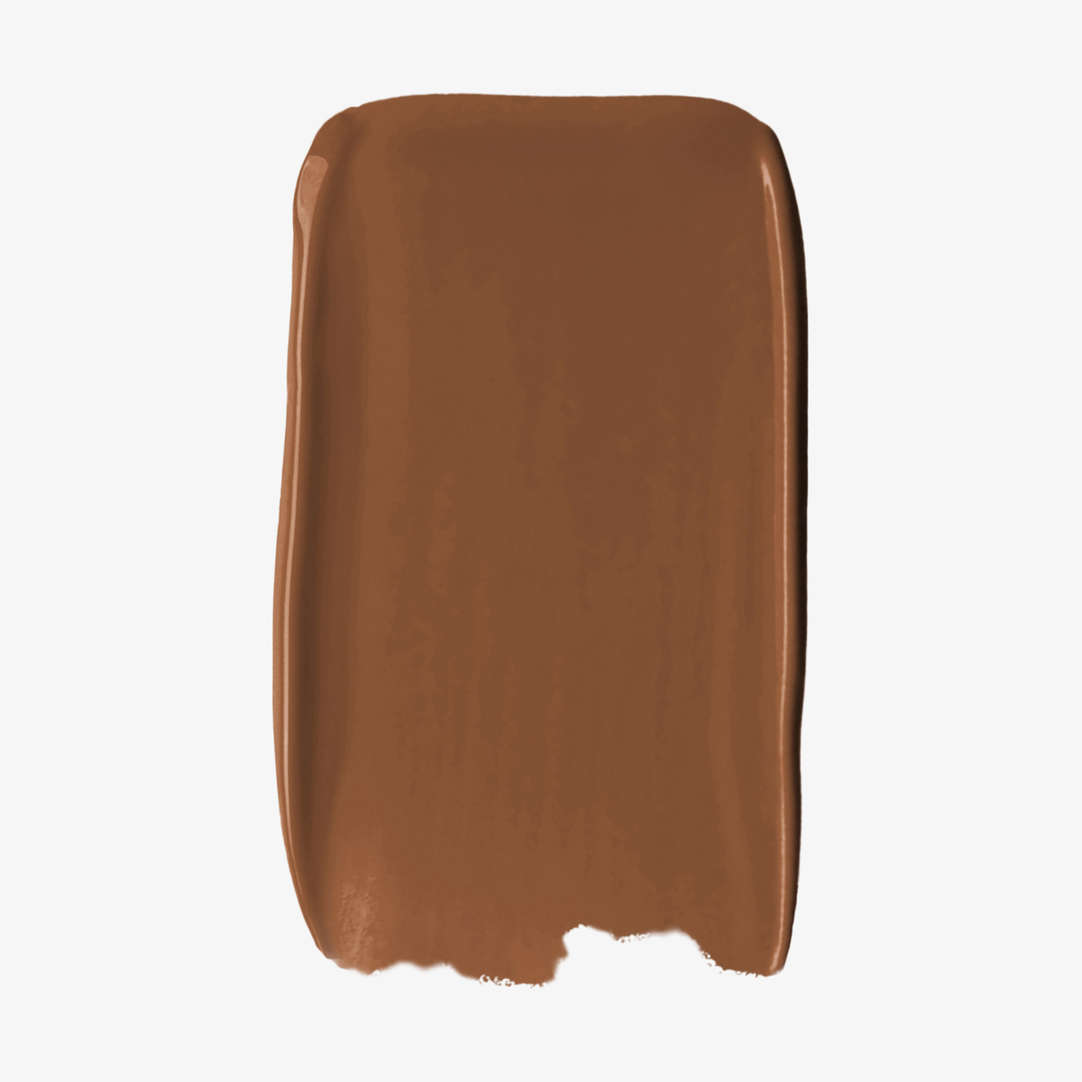 Ein glatter, rechteckiger Farbtest der SWEED Glass Skin Foundation in der Farbe „Medium Brown“ auf weißem Hintergrund.