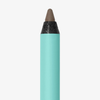Eine Nahaufnahme des SWEED Satin Eyeliners in der Farbe „Teal“ mit einer angespitzten braunen Spitze vor weißem Hintergrund.