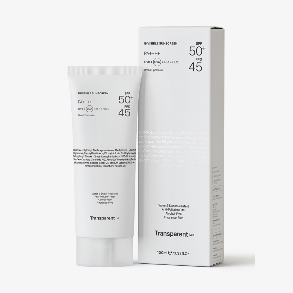 Eine weiße Tube und eine Schachtel der Sonnencreme „Transparent Lab Invisible Sunscreen SPF50+“ mit schwarzer Beschriftung, aufrecht stehend vor einem weißen Hintergrund.