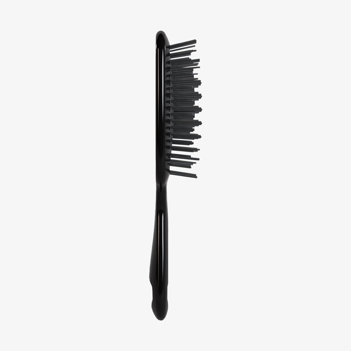 Eine UNbrush Detangling Hair Brush, schwarz, von der Seite auf weißem Hintergrund gezeigt.