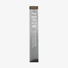 XLASH Brow Booster in einer silbernen ox mit getöntem Augenbrauengel in Soft Brown.