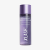 Ein 100 ml großer, violetter XLASH Caring Eyes wasserfester Make-up-Entferner, speziell für empfindliche Haut entwickelt.