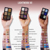 Swatches der Danessa Myricks Lightwork VII Palette auf drei Hauttönen, mit 18 Shades von neutralen Tönen bis zu schimmernden, kräftigen Farben.