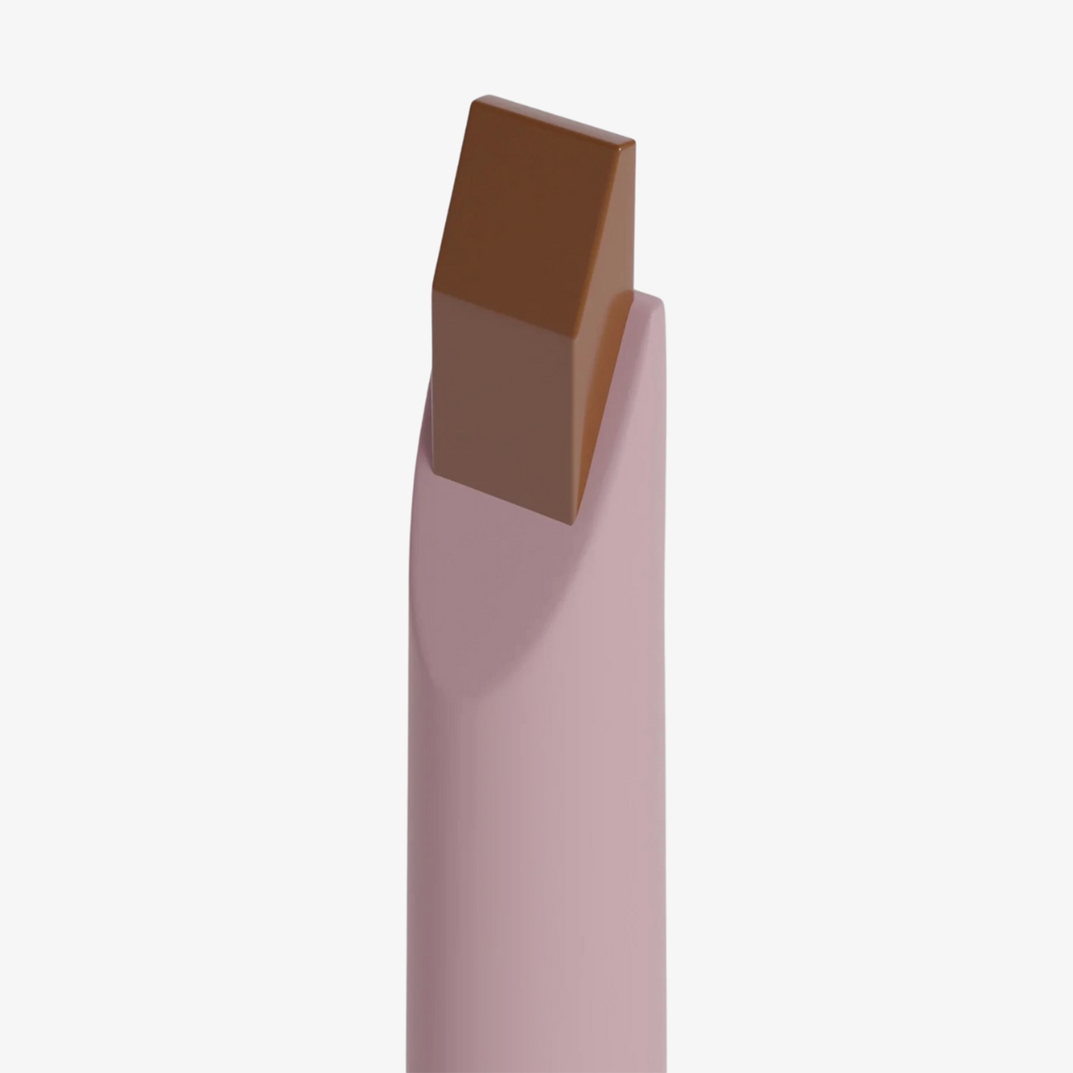 Der Dominique Cosmetics Lip Frame Pencil in der Farbe Dulce de Leche mit abgewinkelter, quadratischer Spitze steht auf weißem Hintergrund.