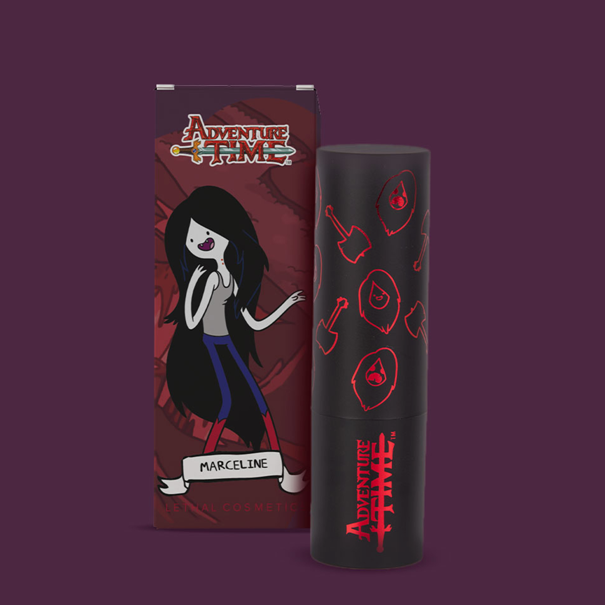 Dunkelrote Schachtel und schwarzer Drehstift des Adventure Time Lip Balm Marceline mit Abbildungen der Charakters Marceline.