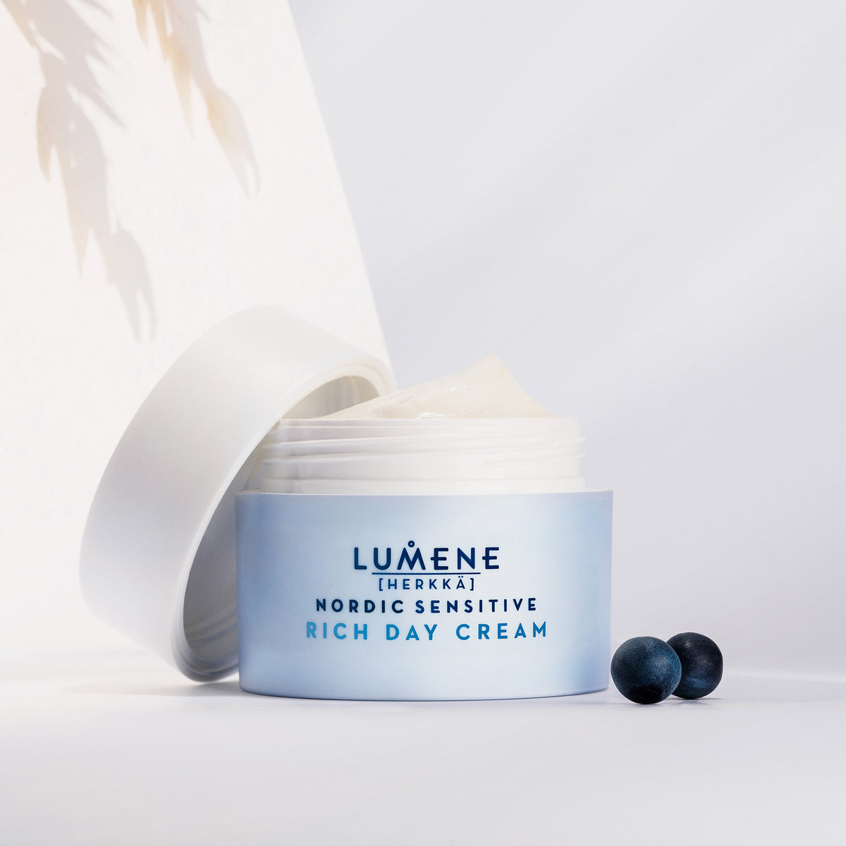 NORDIC SENSITIVE [HERKKÄ] Rich Day Cream | Lumene